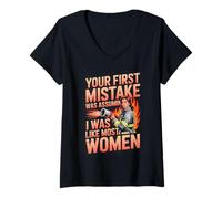 Mujer Female Firefighter Strong Woman Fire Rescue Flames EMT Camiseta Cuello V