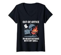 Mujer Fuera de la oficina en negociaciones con My Grill Labor Day Camiseta Cuello V