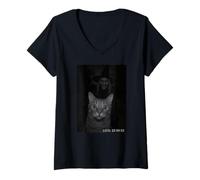 Mujer Funny Cat On Security Camera with Witch Halloween Camiseta Cuello V