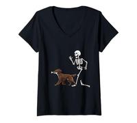 Mujer Funny Halloween Boykin Spaniel and Skeleton Camiseta Cuello V