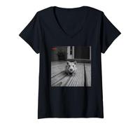 Mujer Funny Hamster Sticks out Tongue On Security Camera Camiseta Cuello V