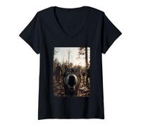 Mujer Funny Wolf Selfie con Zombies Spooky Forest Scary Halloween Camiseta Cuello V