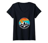 Mujer Go Wild Adventure está Llamando a Montañas Regalo Camiseta Cuello V