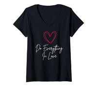 Mujer Haz Todo con Amor, Bonito corazón, Inspirador Arte religioso Camiseta Cuello V