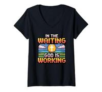 Mujer In The Waiting God Is Working Camiseta Cuello V