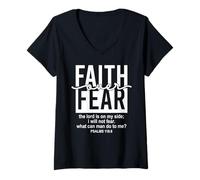 Mujer Jesus Faith Over Fear Black White Psalm 118:6 Christian God Camiseta Cuello V