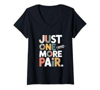 Mujer Just One More Pair I Swear I Like Shoes Funny Sneaker Head Camiseta Cuello V