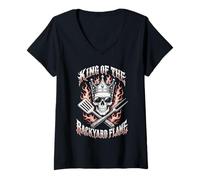 Mujer King of The Backyard Flame se enorgullece de Asar a la Parrilla a la Parrilla con Humor Camiseta Cuello V