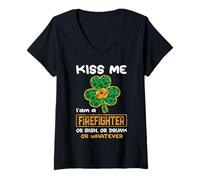 Mujer Kiss Me I'm A Firefighter with Shamrock St Patricks Day Camiseta Cuello V