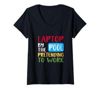 Mujer Laptop by The Pool Pretending To Work - Fun Expat Remote Camiseta Cuello V