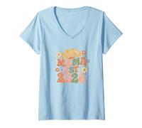 Mujer Mama EST 2026 Groovy Retro Daisy Flower New Mom Día de la Madre Camiseta Cuello V