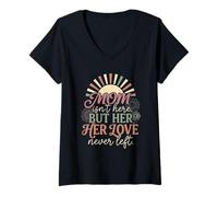 Mujer Mamá no está aquí, Pero su Amor Nunca dejó Memorial 2 Camiseta Cuello V