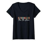 Mujer Más fuerte sobre la tormenta, la fuerza, la esperanza, la fe en Jesús, la Iglesia Camiseta Cuello V
