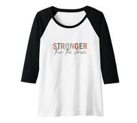 Mujer Más fuerte sobre la tormenta, la fuerza, la esperanza, la fe en Jesús, la Iglesia Camiseta Manga Raglan