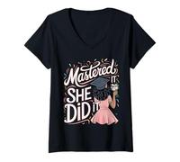Mujer Mastered It 2025 Master Degree Graduación BLM Melanina Negra Camiseta Cuello V