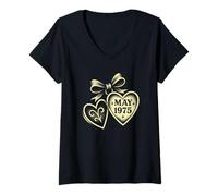 Mujer Mayo 1975 Vintage Corazón Locket Cumpleaños Throwback Tattoo Art Camiseta Cuello V