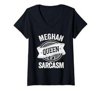Mujer Meghan Cute Queen of Sarcasm Meghan Name Camiseta Cuello V