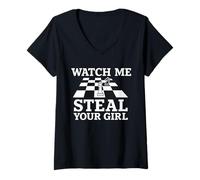 Mujer Mírame robar a tu chica divertido jugador amante del ajedrez Camiseta Cuello V