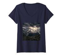 Mujer Montaña Picos Tormenta Nubes Fotografía De Paisaje Alpino Camiseta Cuello V