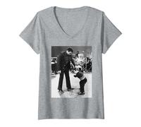 Mujer Muhammad Ali Boxer lucha contra el actor Kenny Baker 1979 Camiseta Cuello V