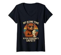 Mujer My Alone Time Is For Everyones Safety Funny Bear Retro Camiseta Cuello V