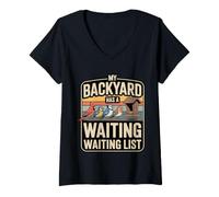 Mujer My Backyard Has A Waiting List pájaros jardín Humor Camiseta Cuello V