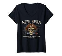 Mujer New Bern North Carolina Pirate Skull Desde 1710 Marfil Camiseta Cuello V