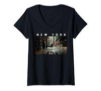 Mujer New York Dark Moody Rainy Day Goth Vibes Gris Negro Hombres Camiseta Cuello V