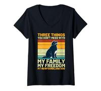 Mujer Newfoundland Dog Retro - Familia, Libertad y mi Oso Negro Camiseta Cuello V