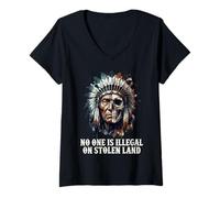 Mujer No One is Illegal on Stolen Land - Native American Roots Camiseta Cuello V