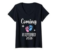 Mujer Nuevo bebé llegará en septiembre de 2026 Funny Baby Shower Boy Girl Camiseta Cuello V