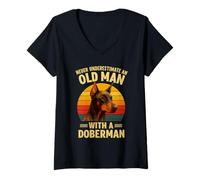 Mujer Nunca Subestimes a un Anciano con un dueño Divertido de Doberman Camiseta Cuello V