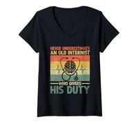 Mujer Nunca subestimes a un viejo internista que da medicamentos Camiseta Cuello V