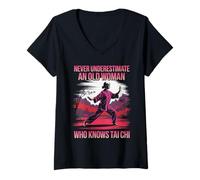 Mujer Nunca subestimes a una anciana que conoce Tai Chi abuela Camiseta Cuello V