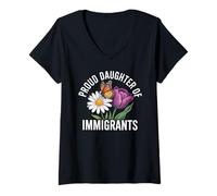 Mujer Orgullosa Hija de inmigrantes Mariposa Floral Camiseta Cuello V