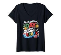 Mujer Otro día más cerca de las vacaciones de verano Último día de clases Camiseta Cuello V