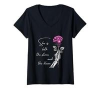 Mujer Regalo para niñas Ella es Tanto la tormenta como el florecer Camiseta Cuello V