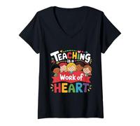 Mujer Regreso a la Escuela, La enseñanza es una Obra de Heart Teacher 2025 Camiseta Cuello V