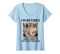 Mujer Retired Cat Reading Newspaper Funny Retirement Cat Mom Dad Camiseta Cuello V