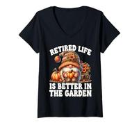 Mujer Retired Life Is Better In The Garden Funny Retirement GNOME Camiseta Cuello V