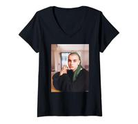 Mujer Retrato de Sinéad O'Connor Nothing Compares 2 U por AJ Barratt Camiseta Cuello V