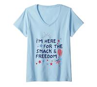 Mujer Retro 4 de julio Estoy aquí por los bocadillos y la libertad Camiseta Cuello V