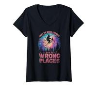Mujer Retro Halloween Bigfoot En Bici Luna Llena 80s Nostagia Camiseta Cuello V