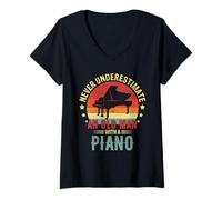 Mujer Retro Nunca subestimes a un viejo con un pianista Hombres Camiseta Cuello V