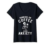 Mujer Running on Coffee and Anxiety Funny Skeleton Drinking Coffee Camiseta Cuello V