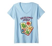 Mujer Seguimo Aqui Boricua Coquí Frog Domino Pava Puerto Rico Flag Camiseta Cuello V