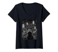 Mujer Selfie Perro Doberman Fantasmas Bosque embrujado Halloween Camiseta Cuello V