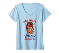 Mujer She Loves Jesus and America Too 4th of July Messy Bun USA Camiseta Cuello V