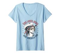 Mujer She Loves Jesus and America Too Cowgirl Flag 4th July USA Camiseta Cuello V
