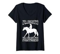 Mujer Sí, Estoy Comiendo un sándwich Sí, Acabo de Elegir mi Caballo Camiseta Cuello V
